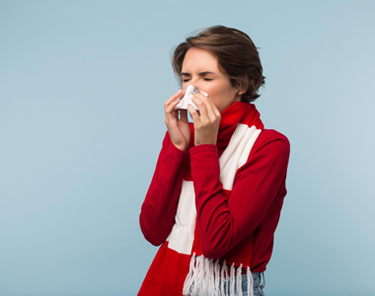 Come Riconoscere e Superare il Raffreddore Primaverile